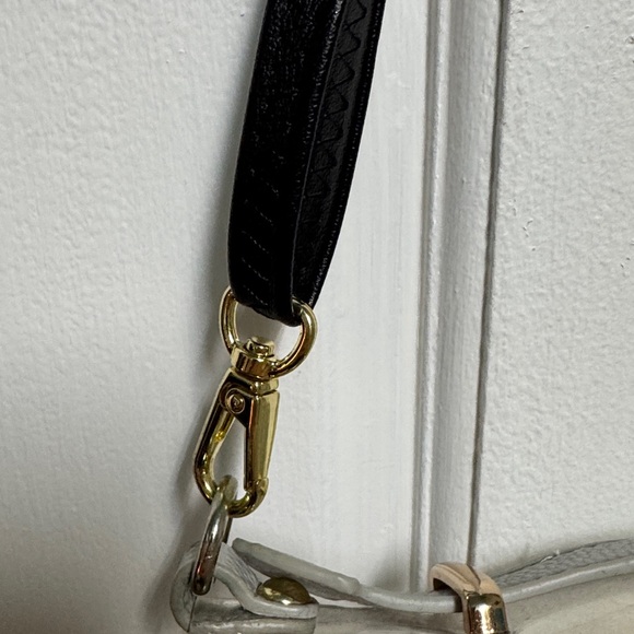 Transparent clear Crossbody stadium Bag with Black Strap - Picture 4 of 6